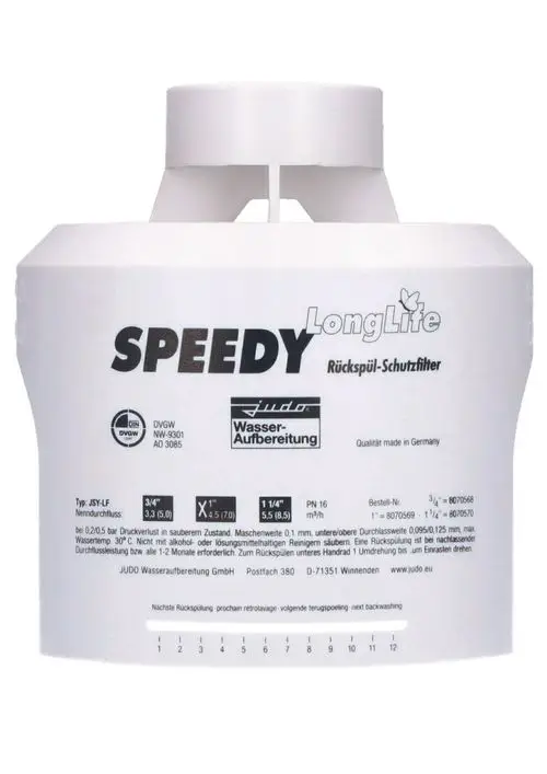 Weißer Flansch für einen Rückspülfilter von Judo. Das Produkt ist dafür vorgesehen, Wasseraufbereitungsanlagen zu ergänzen.